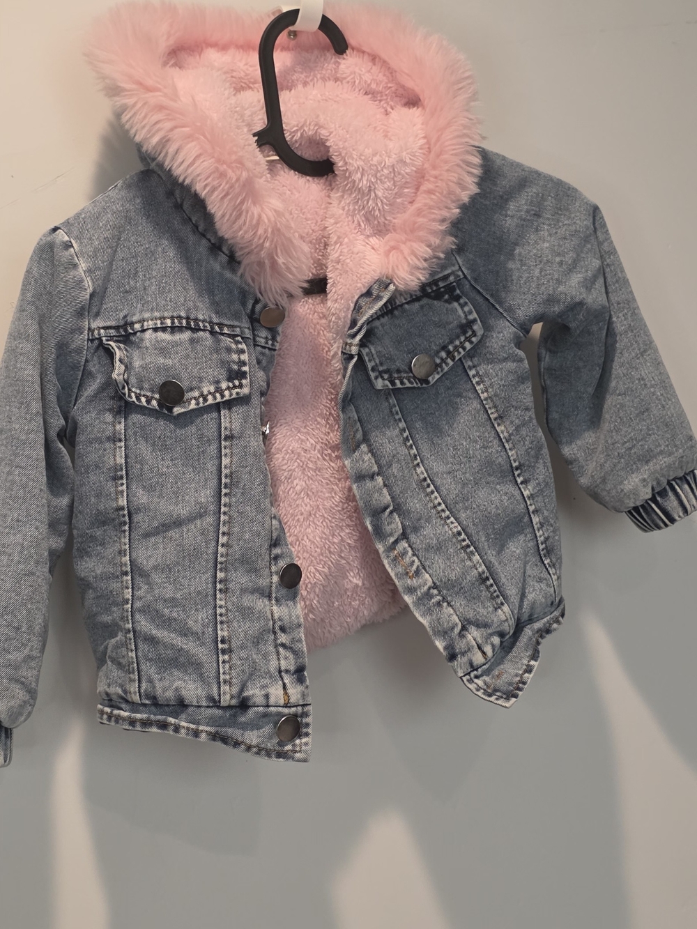 Girls Denim Jacket Pink Faux Fur Hood Sherpa Lined Toddler Size 2-3T Acid Wash